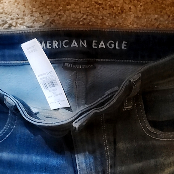 AMERICAN EAGLE JEANS - Picture 2 of 3